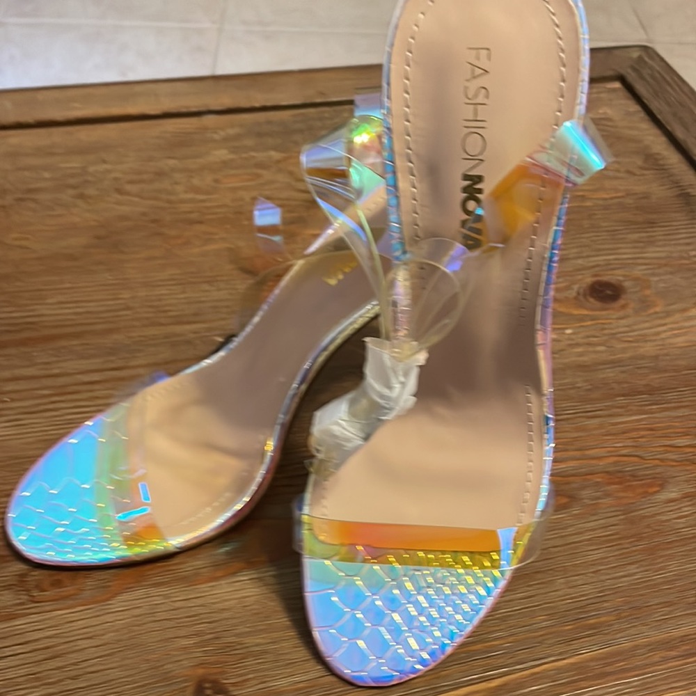 Fashion Nove- The Glass Slipper Maria2
